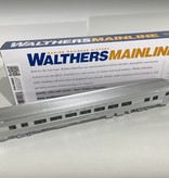 Walthers Mainline 85 Fuss Budd Large-Window Coach Santa Fe (neuwertig)