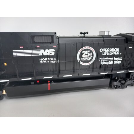 Bachmann Trains GE Dash 9 Norfolk Southern "Operation Life Saver"  #9256