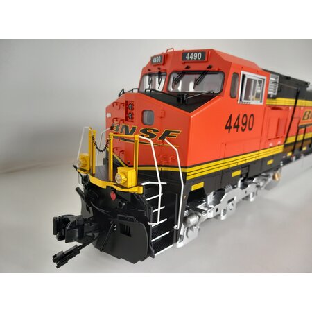 Bachmann Trains GE BNSF "Swoosh" Dash-9 #4490