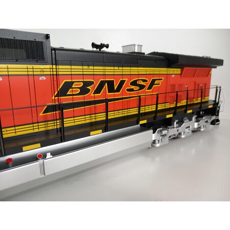 Bachmann Trains GE BNSF "Swoosh" Dash-9 #4490