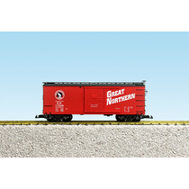 Great Northern #17925 Steel Boxcar - Red/Black