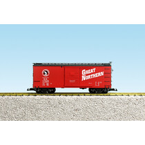 Great Northern #17926 Steel Boxcar - Red/Black