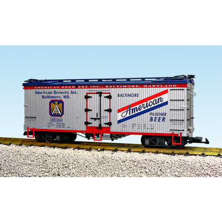 USA TRAINS Reefer American Brewery Silver/Blue