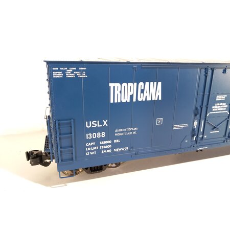 Bachmann 53 ft. Evans Box car Tropicana #13088