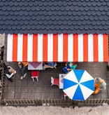 POLA Kiosk mit Biergarten