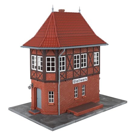 POLA Stellwerk mit Fachwerk