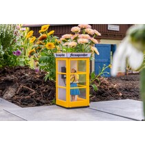 Telefonzelle mit Figur