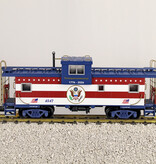 USA TRAINS Extended Vision Caboose Patriotic (US Seal)