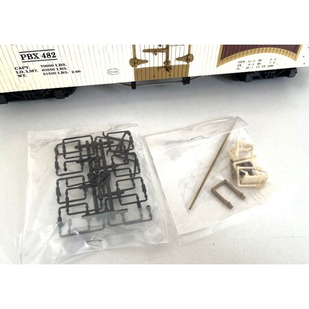 USA TRAINS Reefer Potosi Brewing mit Metallachsen (guter Zustand)