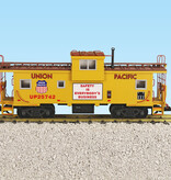USA TRAINS Extended Vision Caboose Union Pacific