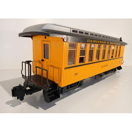 LGB Durango & Silverton Coach mit LED Beleuchtung und Figuren  (guter Zustand)