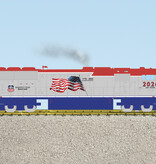 USA TRAINS SD70 MAC Patriotic with flag