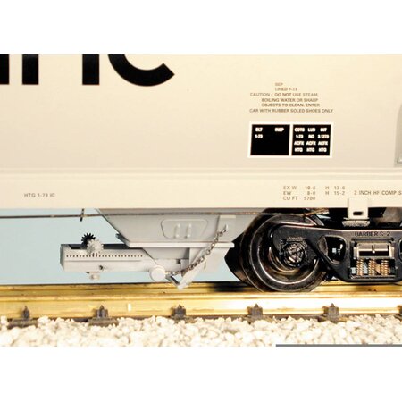 USA TRAINS 4 Bay Center Flow Hopper Undecorated Red Oxide