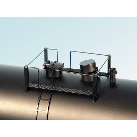 USA TRAINS 42 ft. Modern Tank Car ADM