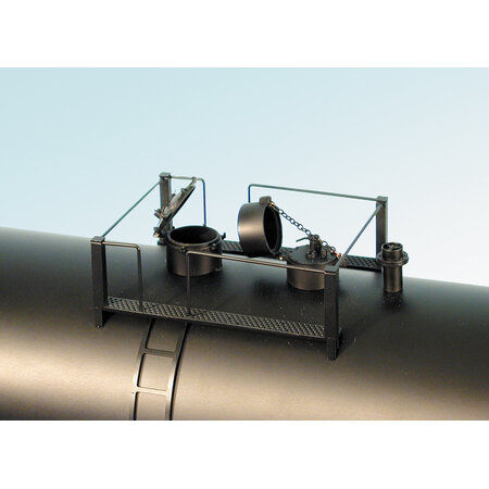 USA TRAINS 42 ft. Modern Tank Car UTLX