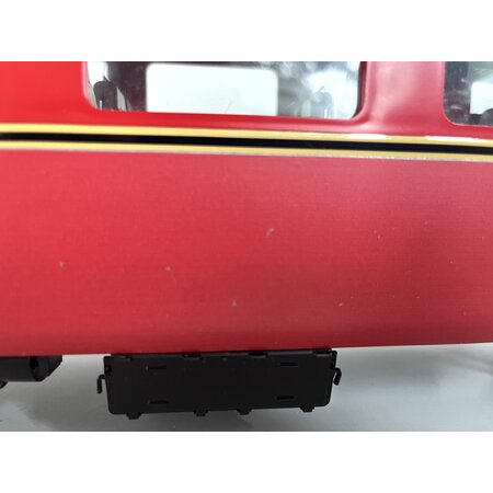 LGB RhB Personenwagen umlackiert (anschauen)
