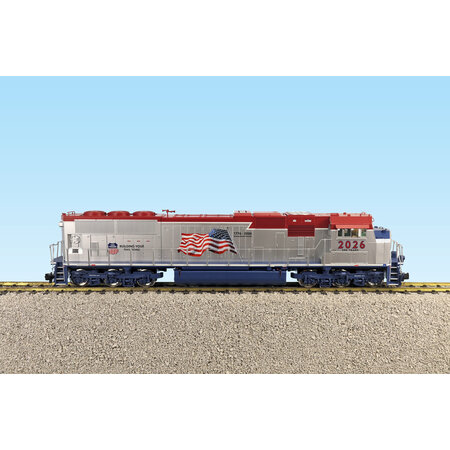USA TRAINS SD70 MAC Patriotic with flag