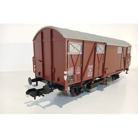 Märklin Spur 1 Gedeckter Güterwagen mit Schienenreinigung DB