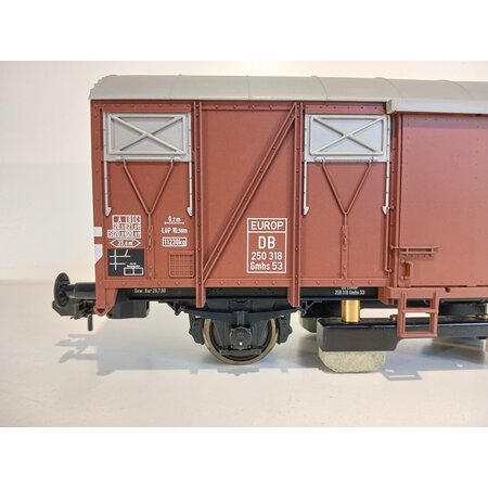 Märklin Spur 1 Gedeckter Güterwagen mit Schienenreinigung DB