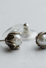 Yvone Christa Pearl earrings