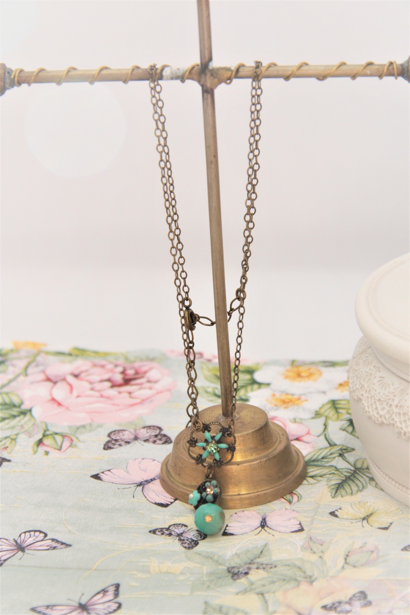 Eric & Lydie Delicate necklace  withflowers