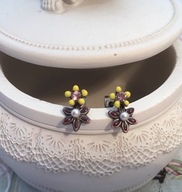Eric & Lydie Post flower earrings