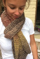 Made by Amberhoeve Handmade scarf