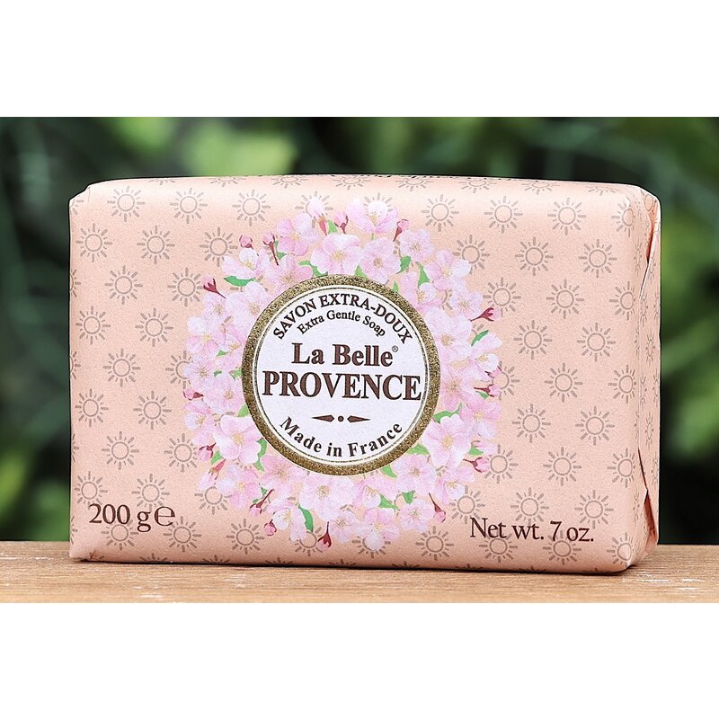 Grote zeep in papier amandel