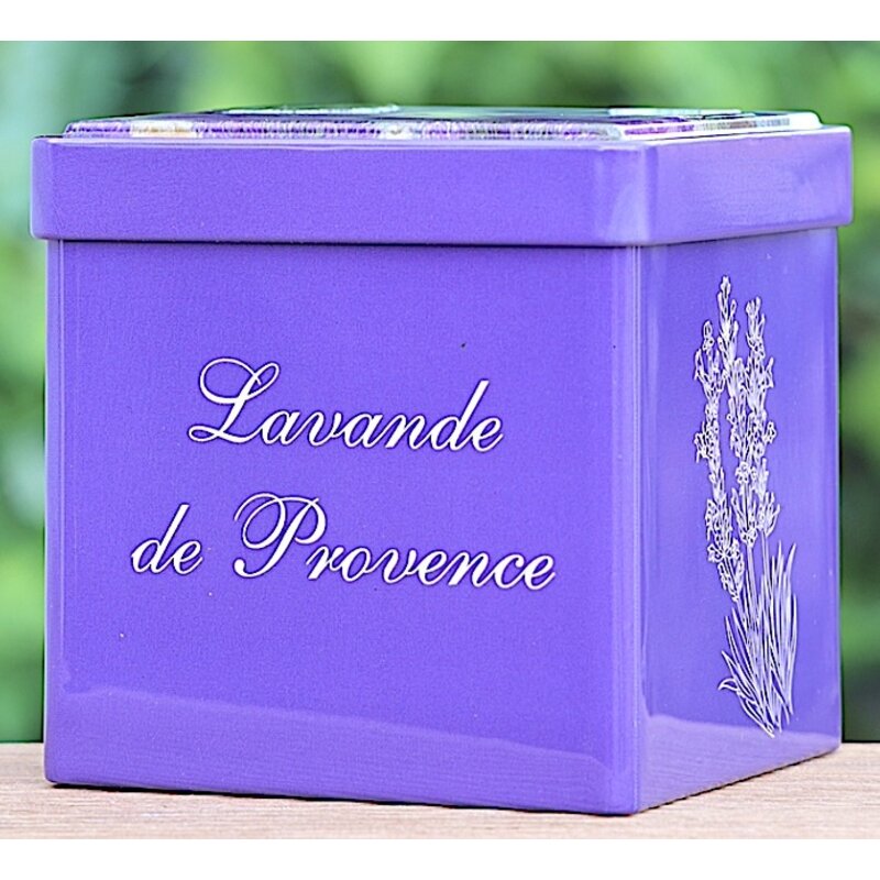 Blikje met losse lavendel