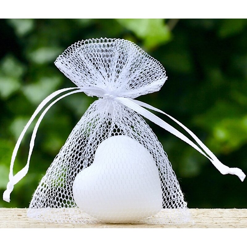 Hartzeepje in een stoffen zakje