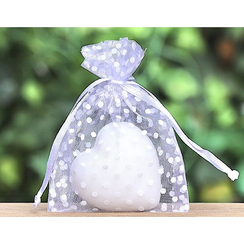 Organzazakje met stippen en hartzeepje