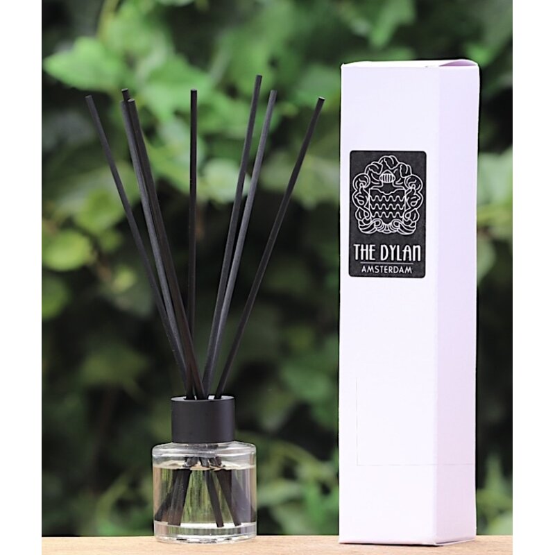 Gepersonaliseerde geurstokjes in een eigen doosje