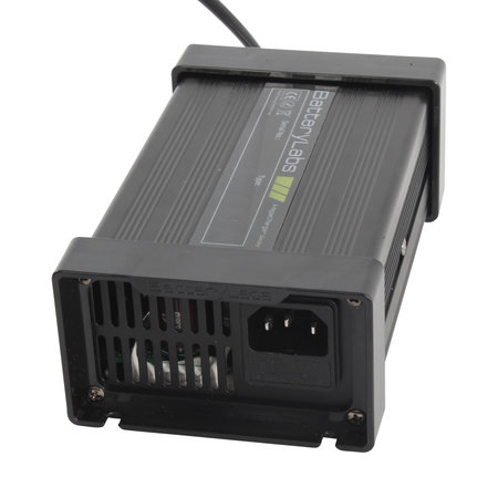 BatteryLabs MegaCharge LZ 24V 3A - XLR Stekker