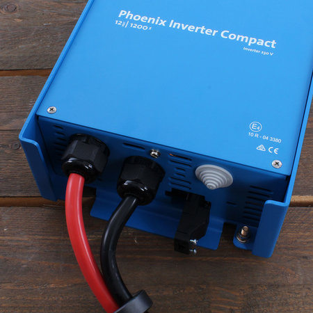 Victron Phoenix Inverter Compact 12/1200 DC/AC Omvormer