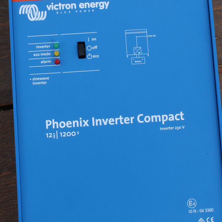 Victron Phoenix Inverter Compact 12/1200 DC/AC Omvormer