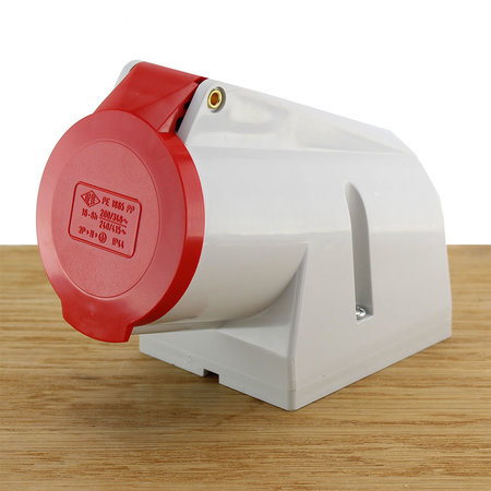 ILME Wandcontactdoos CEE 5-polig 16A - Vrouwelijk 3P+N+A 380V Rood