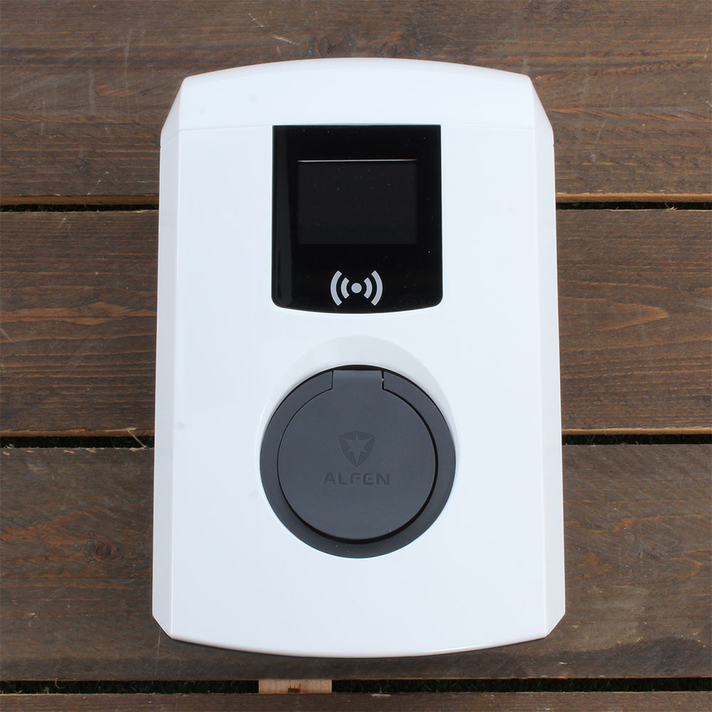 Eve Single Pro-line - 3 x 32A - Socket - RFID - E-Flux