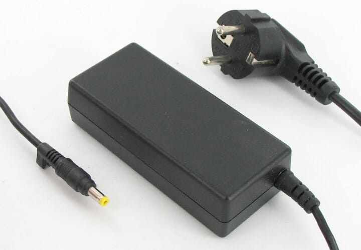Laptop AC Adapter 65W 4,8 x 1,7 mm
