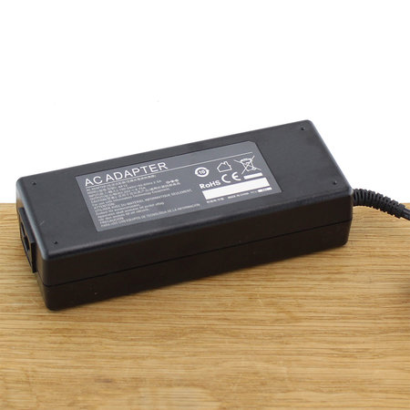 Laptop oplader AC Adapter 135W voor Lenovo | plug: Slim Tip