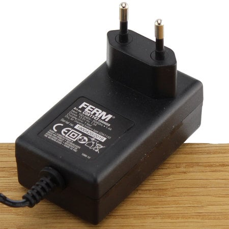 FERM CDA1143 Fast Charger Adapter 12V voor accuboormachines CDM1118, CDM1119 en CDM1129