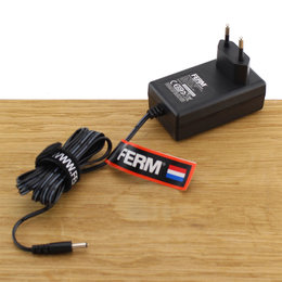 FERM CDA1101 Fast Charger Adapter 12V