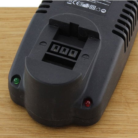 FERM CDA6020 Charger 19.2V / 1.8A voor KDD-1920K NiMH boormachine CDM6079