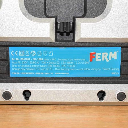 FERM CDA1052 - FPL-1800 Multicharger 18V - Gebruikt