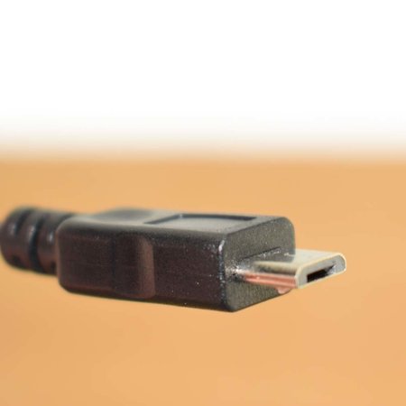 FERM CDA1135 Charger Adapter 5,5V met USB