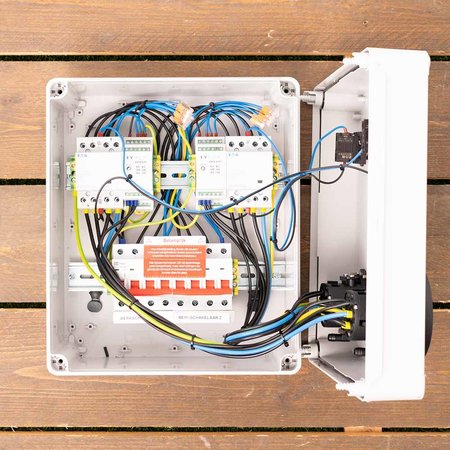 LS24 Dubbele Laadpaal 2 x 16A - 1 of 3 fase - 2 Outlets