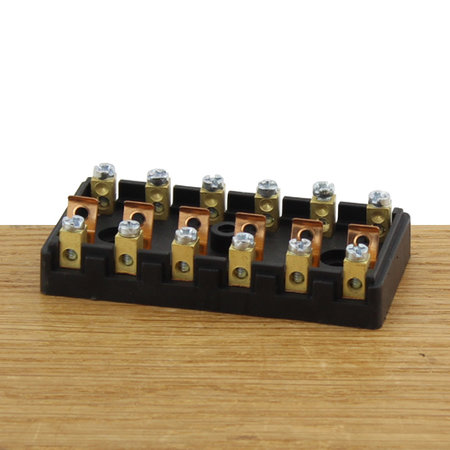 Zekeringhouder / fuse holder | 6 keramische zekeringen