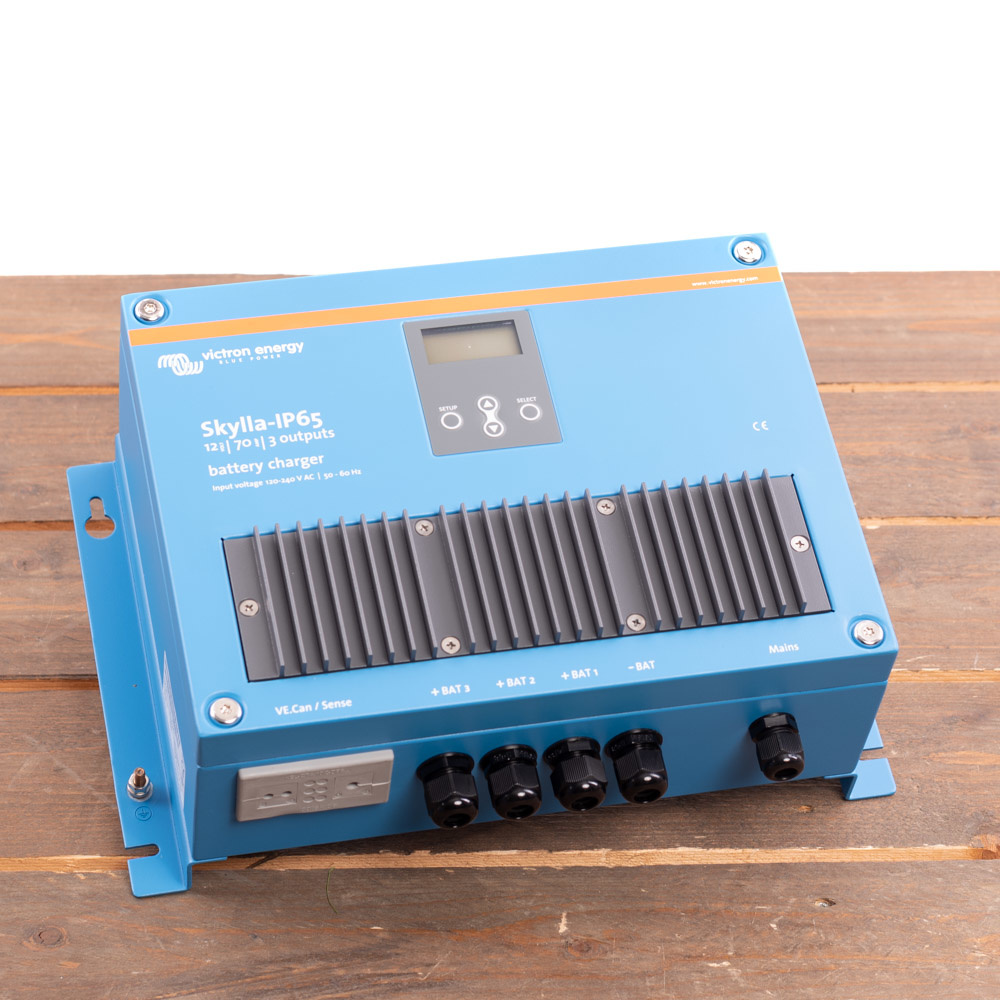 Skylla IP65 12/70 (3) 120-240V