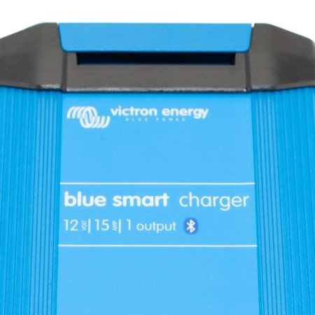 Victron Blue Smart IP22 Acculader 12/15 (1) - 120V