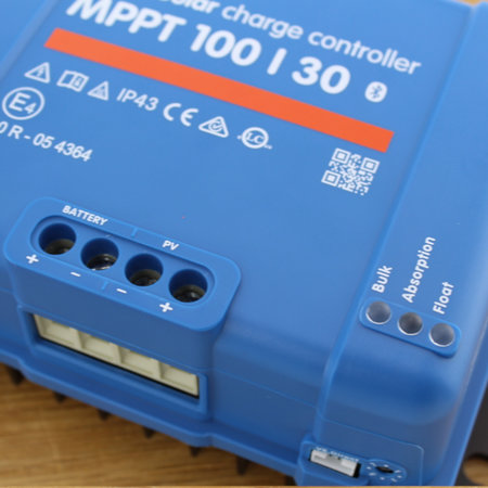 Victron SmartSolar MPPT 100/30 Solar Laadregelaar