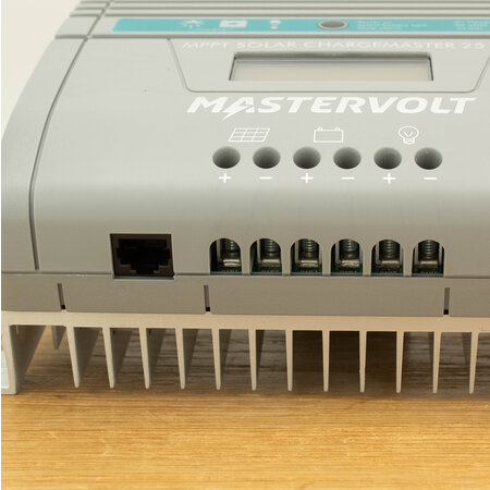 Mastervolt Solar ChargeMaster SCM25 MPPT